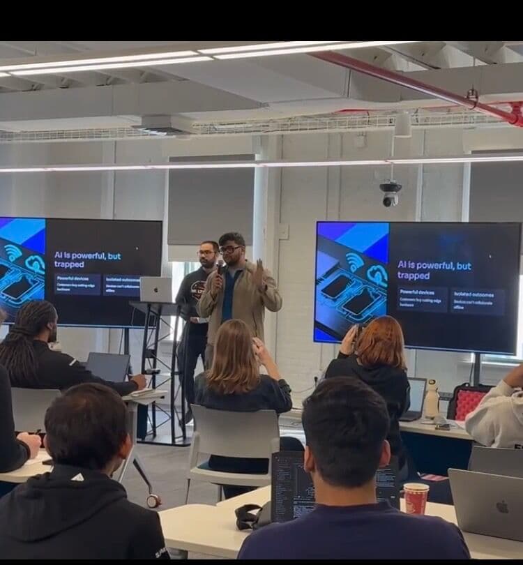 EdgeMesh AI — photo 1